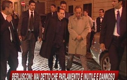 Idv: sfiduceremo Berlusconi. Il Pd mobilita anche l'Udc