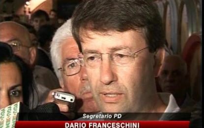 Caso Noemi, l'opposizione contro Berlusconi