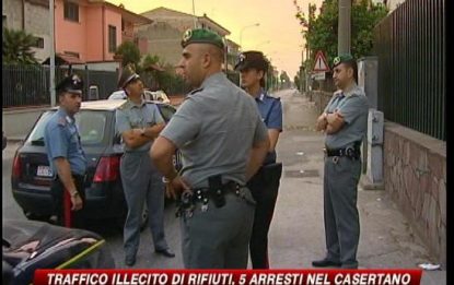 Traffico illecito di rifiuti, 5 arresti nel Casertano