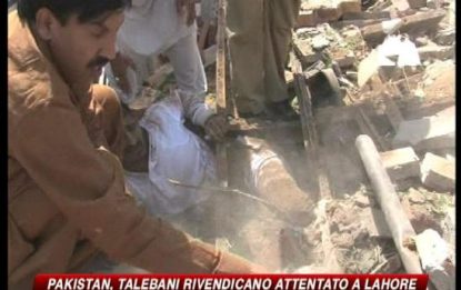 Pakistan, i talebani rivendicano l'attentato a Lahore