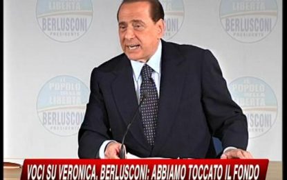 Foto e polemiche, Berlusconi: "Si è toccato il fondo"