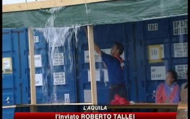 Abruzzo, freddo e pioggia sulle tendopoli