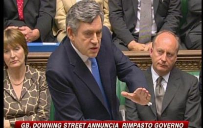 Gran Bretagna, Brown annuncia il rimpasto di governo