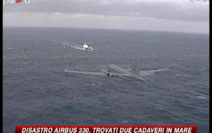 Disastro Airbus, l'Atlantico restituisce due corpi