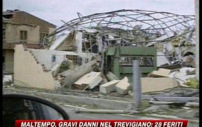 Maltempo, gravi danni nel Trevigiano: 28 feriti