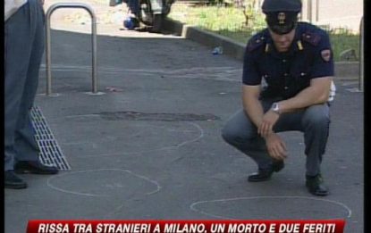 Rissa tra stranieri a Milano, un morto e due feriti
