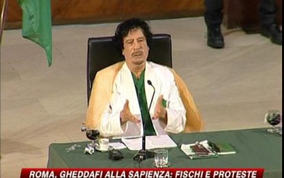 Gheddafi incontra i vertici di Confindustria