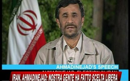 Elezioni in Iran, vince Ahmadinejad. Scontri in piazza