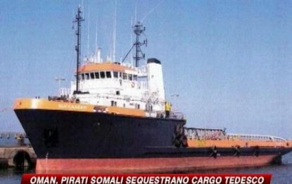 Oman, pirati somali assaltano cargo tedesco