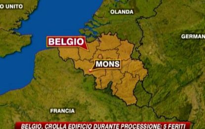 Belgio, edificio crolla durante processione: 5 feriti