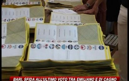 Bari, sfida all'ultimo voto tra Emiliano e Di Cagno
