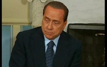 IMG_BERLUSCONICRISI10_548x345