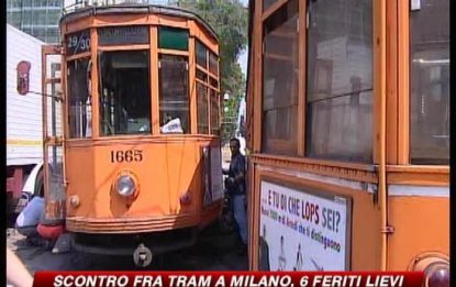 Scontro fra tram a Milano, 6 feriti lievi