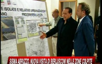 Berlusconi in Abruzzo: "Lavorate anche 24 ore"