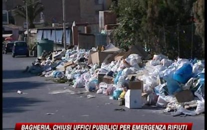 Bagheria, chiusi gli uffici pubblici per emergenza rifiuti