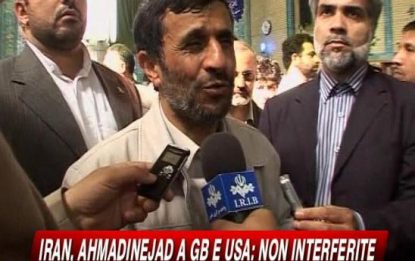 L'ira di Ahmadinejad contro Usa e GB: "Basta interferenze"