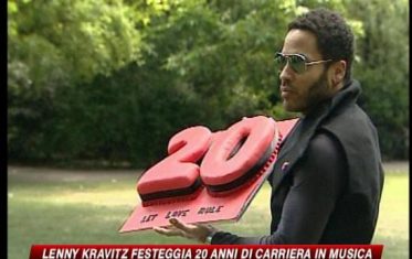 Lenny Kravitz festeggia 20 anni di carriera