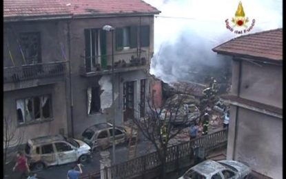 Un treno esplode in stazione a Viareggio, 13 morti