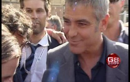 G8, George Clooney tra le rovine de L'Aquila