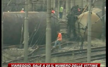 Viareggio, sale a 28 il numero delle vittime