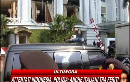 Bombe a Giacarta, polizia: anche italiani tra i feriti