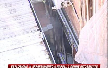 Napoli, esplosione in appartamento: 3 donne intossicate