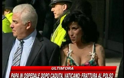 Winehouse divorzia dal marito e ritrova l'amore