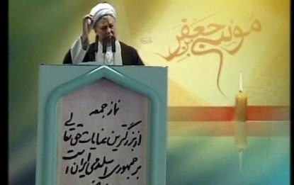 Teheran, la sfida continua. Rafsanjani attacca regime