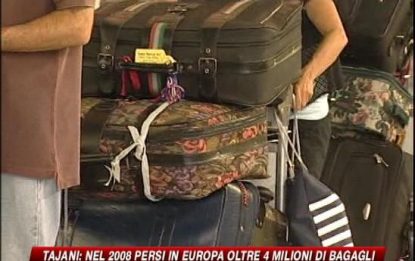 Tajani, nel 2008 persi in Europa oltre 4 mln di bagagli