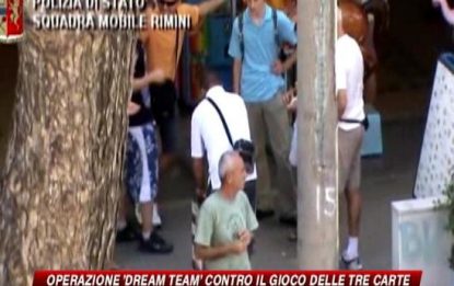 Gioco delle 3 campanelle, 16 arresti a Rimini