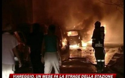 Viareggio si ferma per ricordare le vittime della stazione