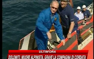 Russia, Putin esplora i fondali del Lago Baikal