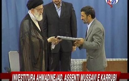 Iran, riformisti disertano cerimonia investitura Ahmadinejad