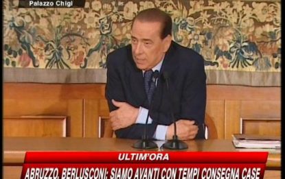 Berlusconi: "Non ho scheletri nell'armadio"