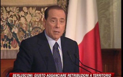 Berlusconi: Si alle gabbie salariali. L'ira del Pd