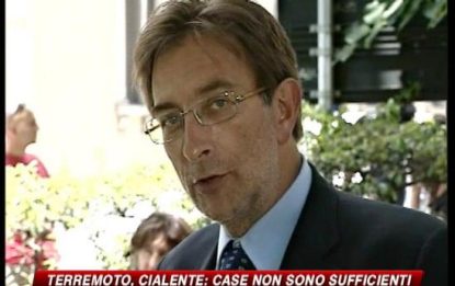 Abruzzo, Cialente stoppa Berlusconi: case insufficienti