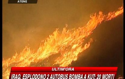 Atene assediata dalle fiamme. Ventimila evacuati