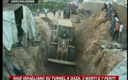 Gaza, raid israeliano su un tunnel palestinese: 4 morti