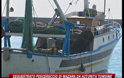 Peschereccio italiano sequestrato da vedetta tunisina