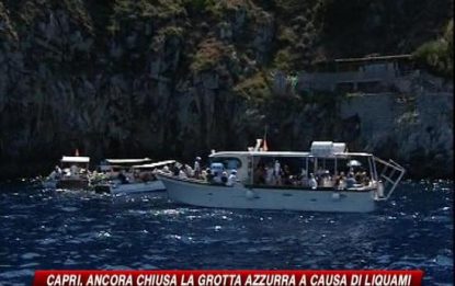 Capri, Grotta Azzurra chiusa per nuove indagini