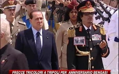 Berlusconi in Libia. Frecce tricolori per Gheddafi