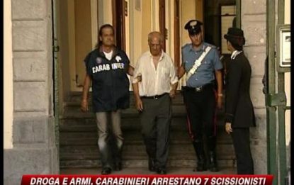 Maxi sequestro di droga a Scampia, in manette 7 scissionisti