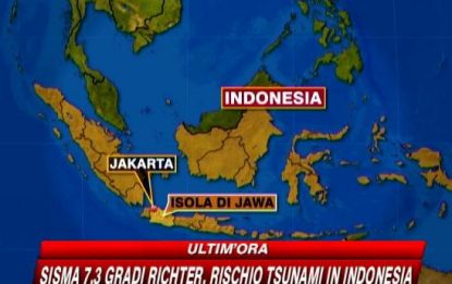 Forte terremoto in Indonesia, scatta l'allarme tsunami