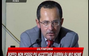 Quotidiani e veleni, Boffo si dimette