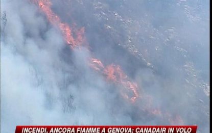 Incendi a Genova, indagati quattro operai