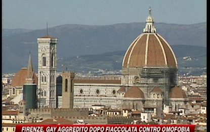 Firenze, picchiato a sangue perché gay