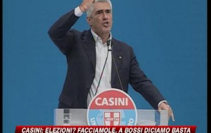 Casini sfida Bossi: al voto. Il Senatùr: Padania libera