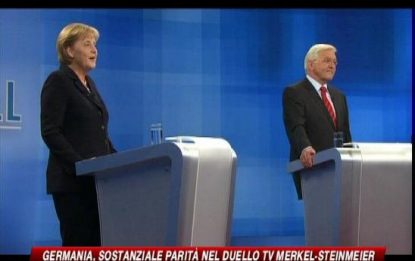 Germania, duello Merkel-Steinmeier: sobrietà e pareggio