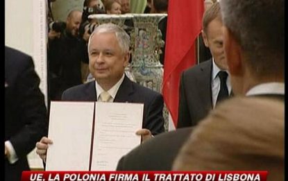 Ue, anche la Polonia aderisce al Trattato di Lisbona