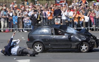 Olanda, auto contro parata della Regina, 4 morti